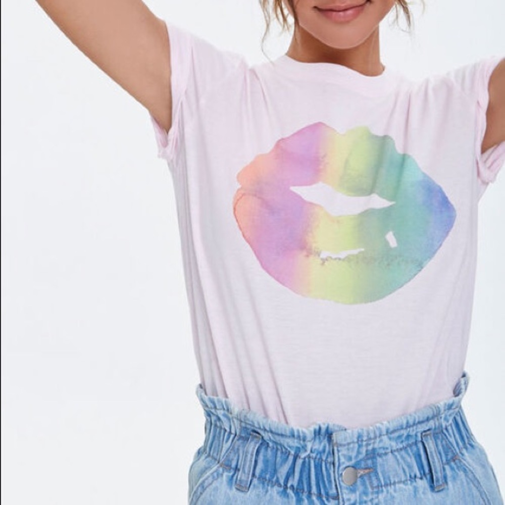 Forever 21 Watercolor Lip Graphic Tee